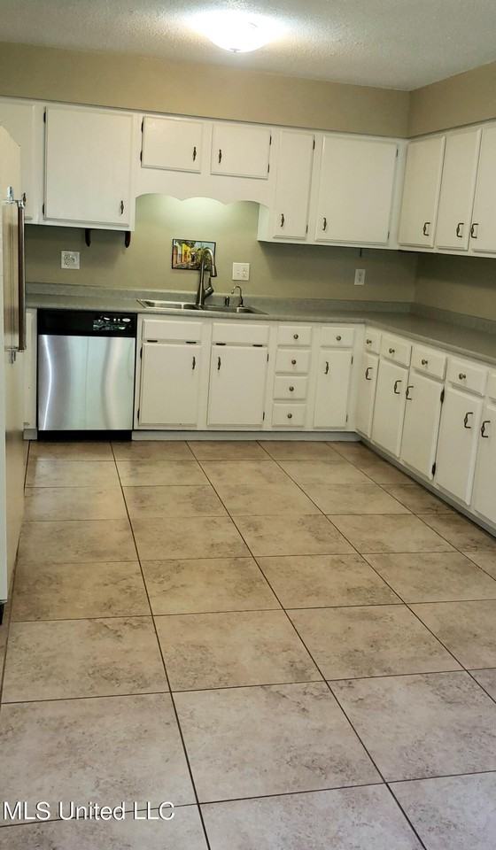 5636 Ahuawa Pl - Photo 3 of 17
