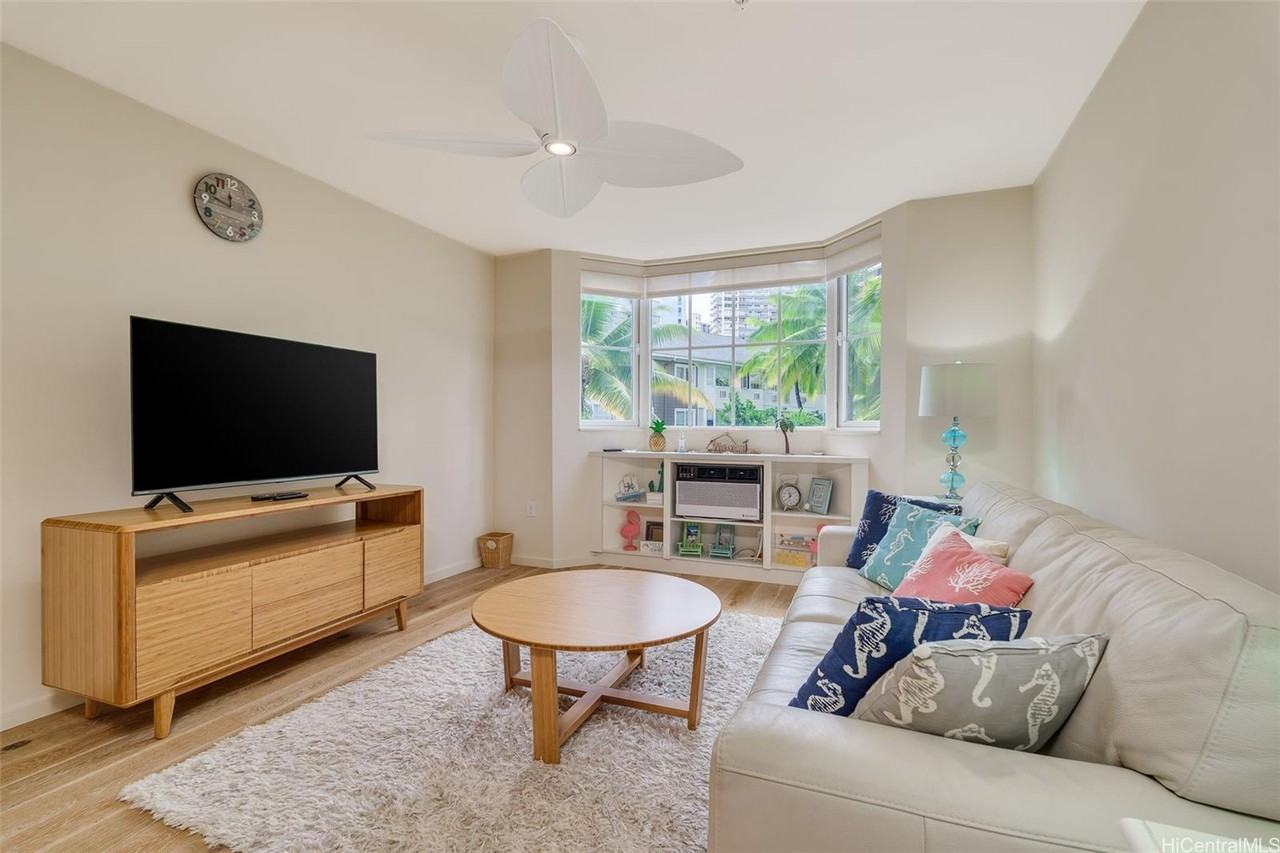 1820 Kaioo Dr #A405 - Photo 3 of 25