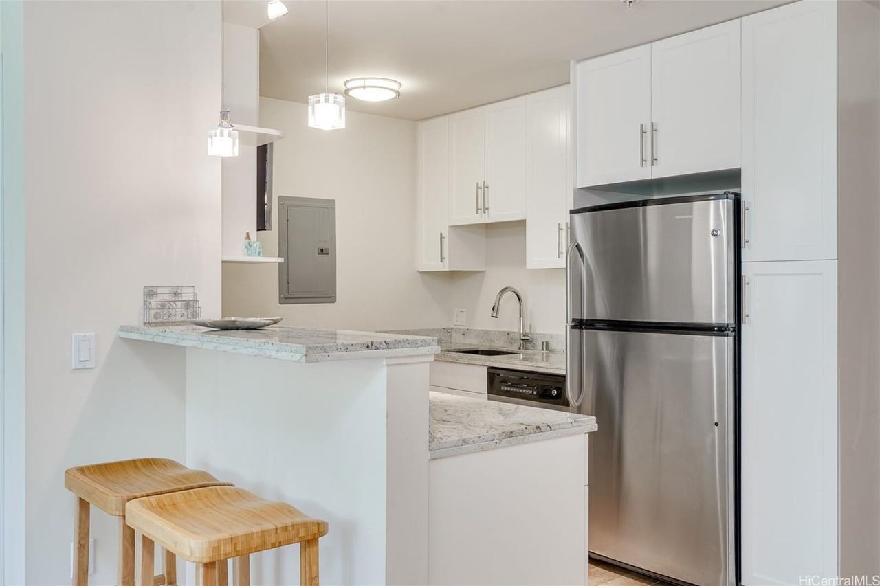 1820 Kaioo Dr #A405 - Photo 4 of 25