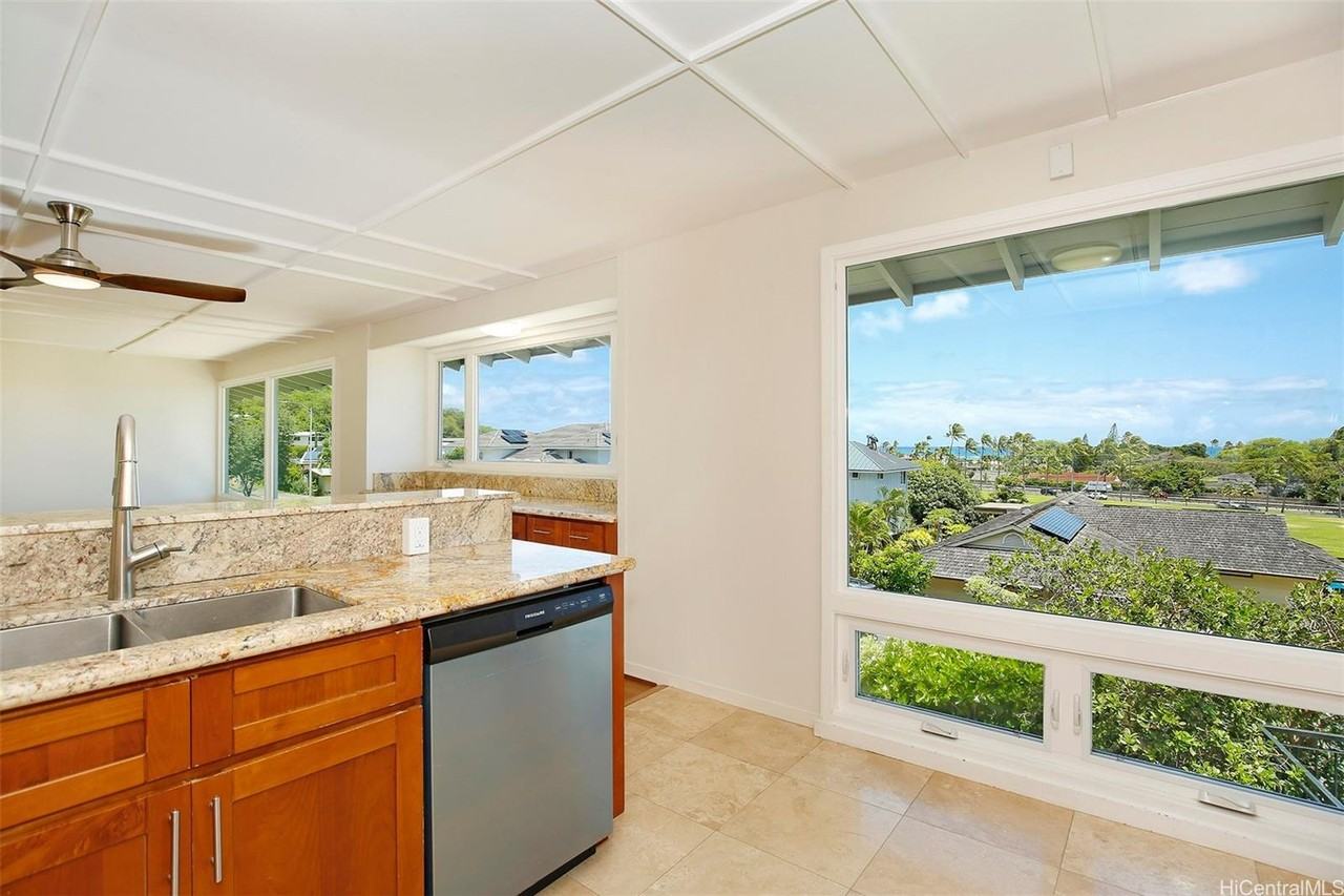 4802 Analii St - Photo 5 of 20