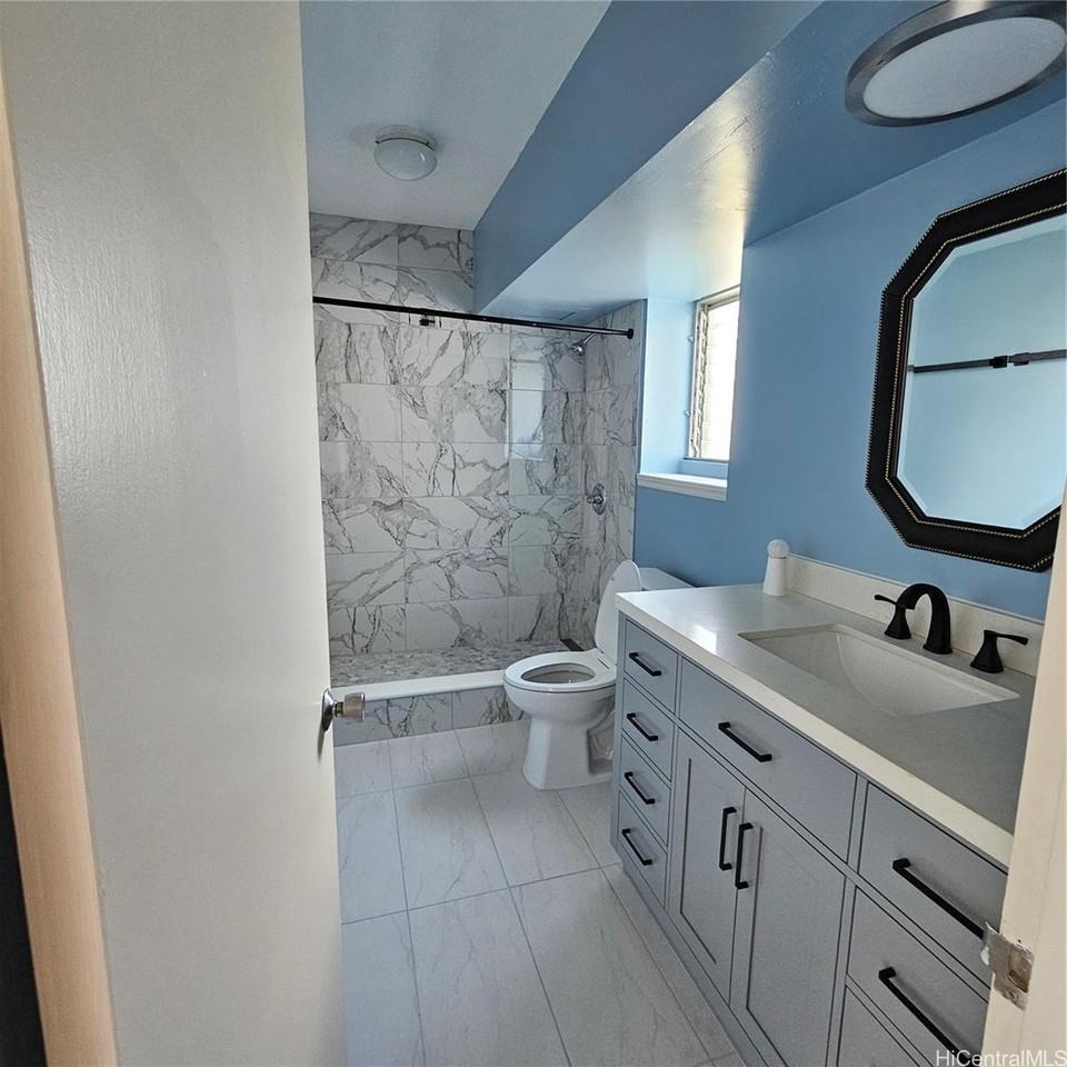 1545 Nehoa St #902 - Photo 2 of 4