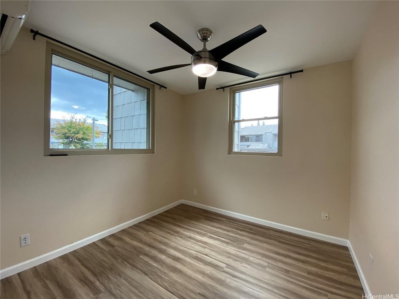 94-033 Kuahelani Ave #112 - Photo 7 of 24