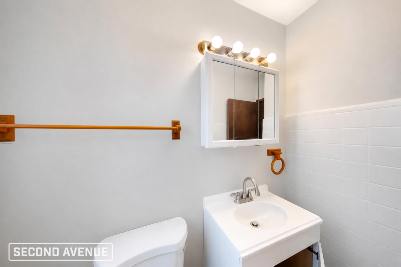 9610 S University Ave - Photo 7 of 20