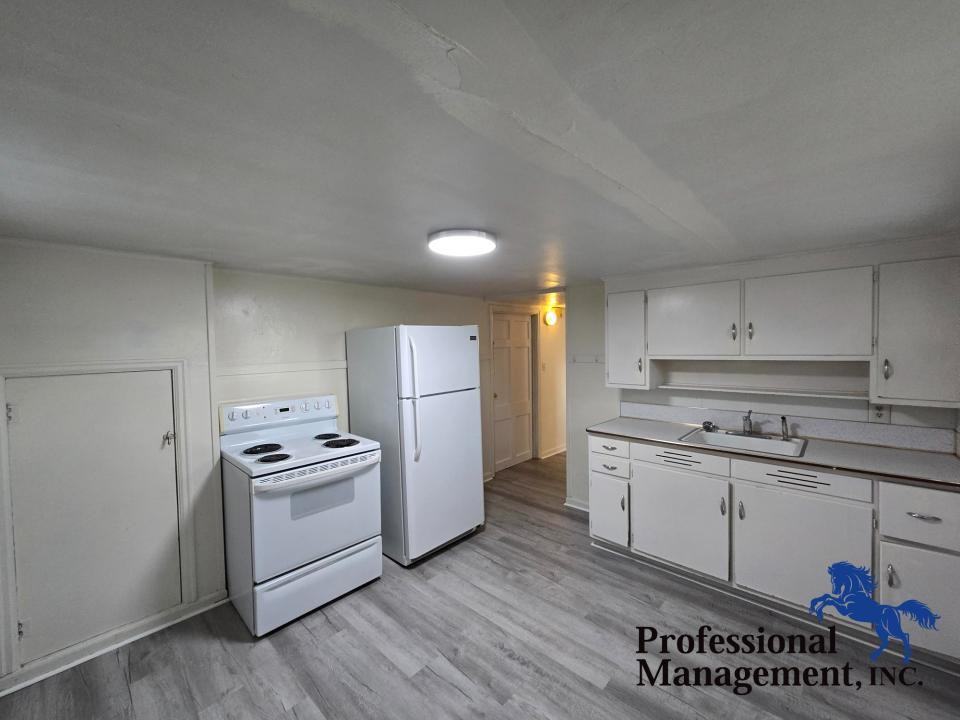 520 Avenue B #1-2 - Photo 2 of 8