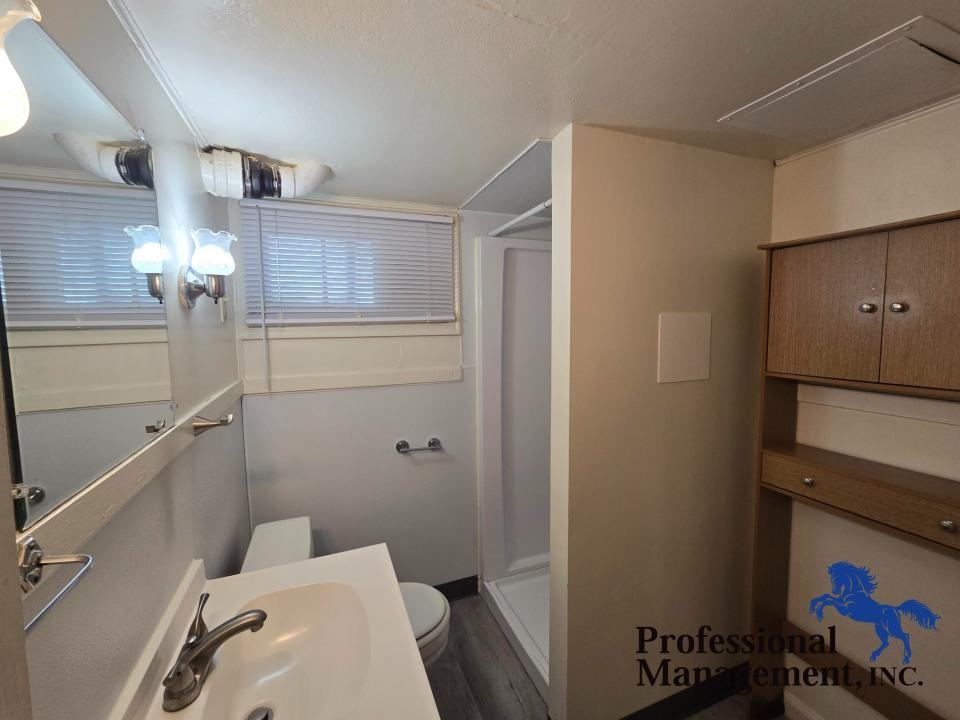 520 Avenue B #1-2 - Photo 6 of 8