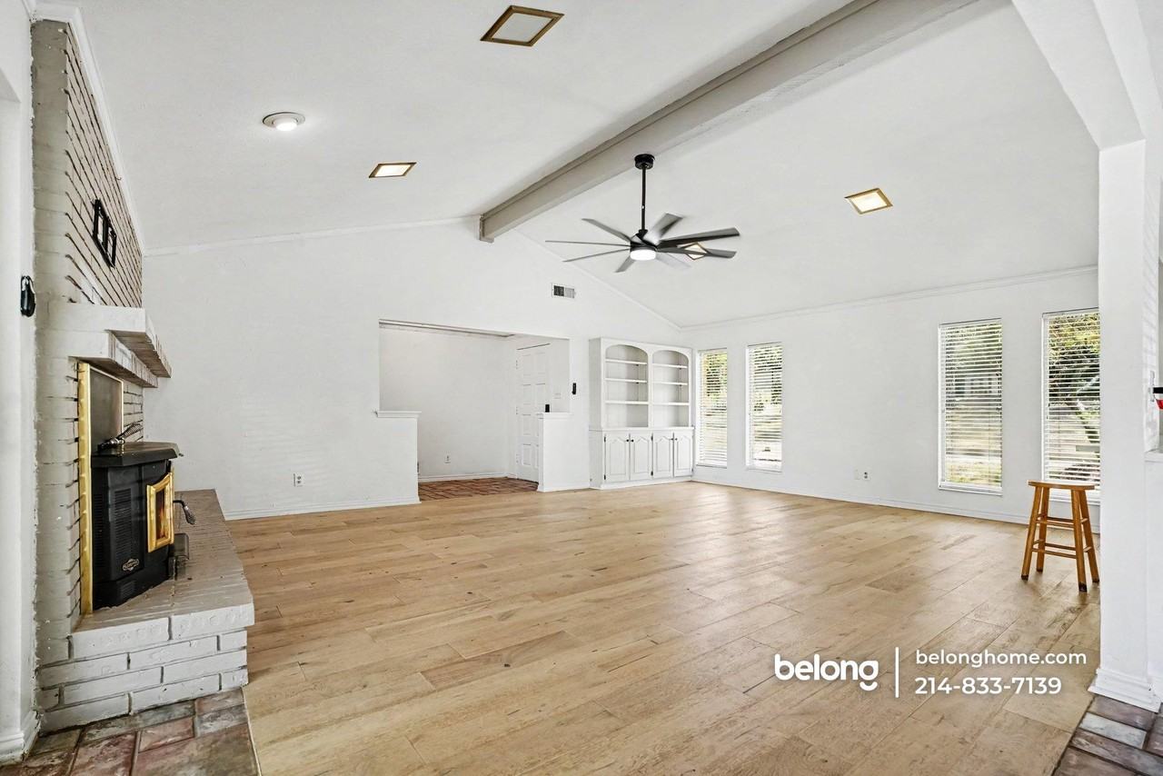 144 Sunset Dr - Photo 4 of 16