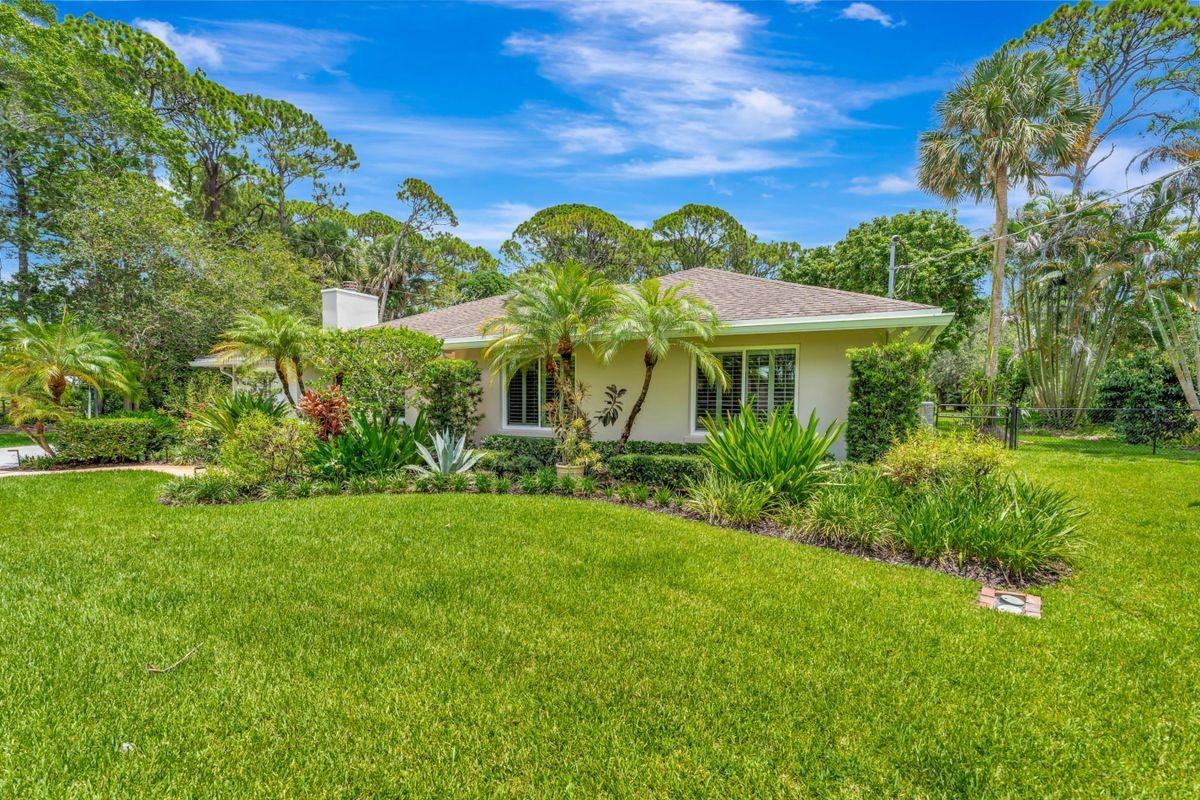 5531 Hibiscus Rd - Photo 4 of 50