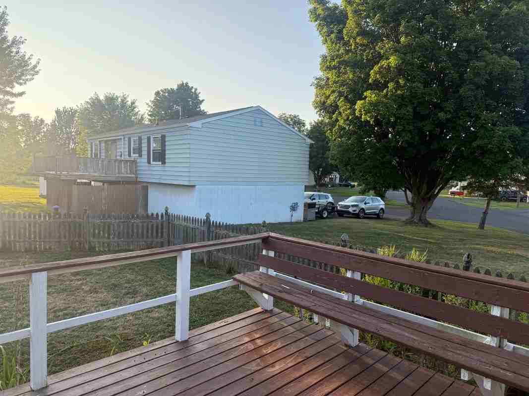 8245 Elaine Cir - Photo 4 of 14