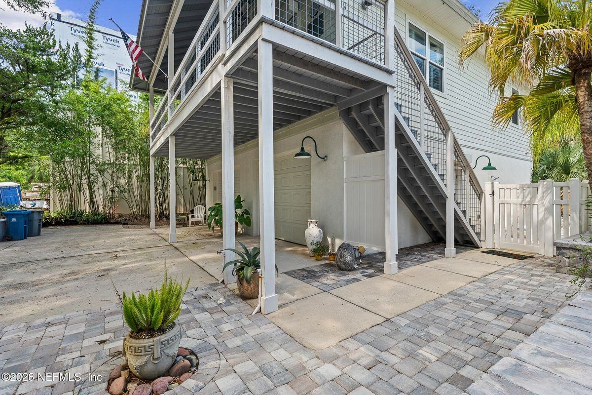 1708 Castile St - Photo 3 of 50