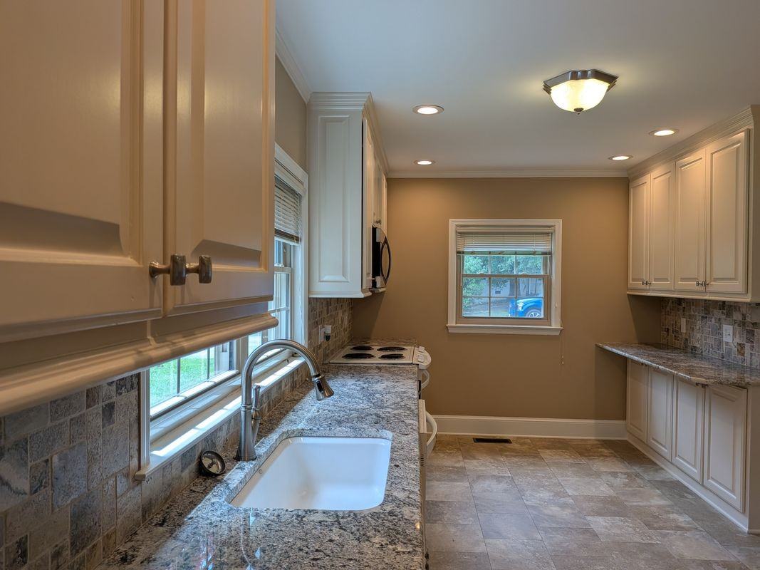 1403 South Ave - Photo 6 of 29