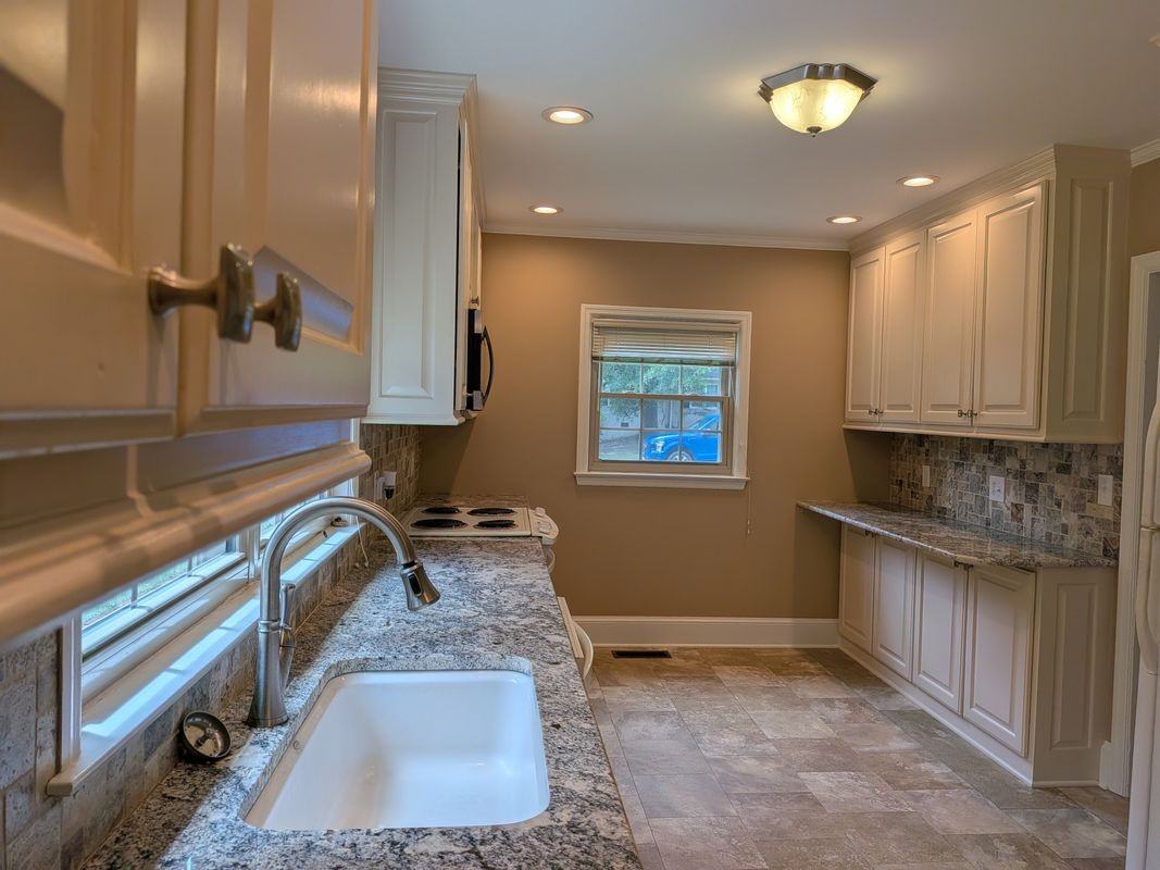 1403 South Ave - Photo 7 of 29