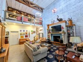 featured image of 536 N Main St