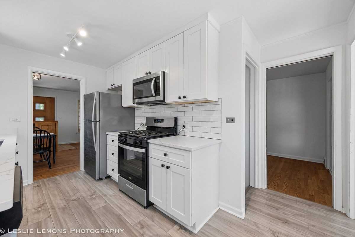 4089 Western Ave - Photo 7 of 18