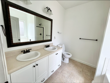 897 Westlawn Dr - Photo 4 of 13