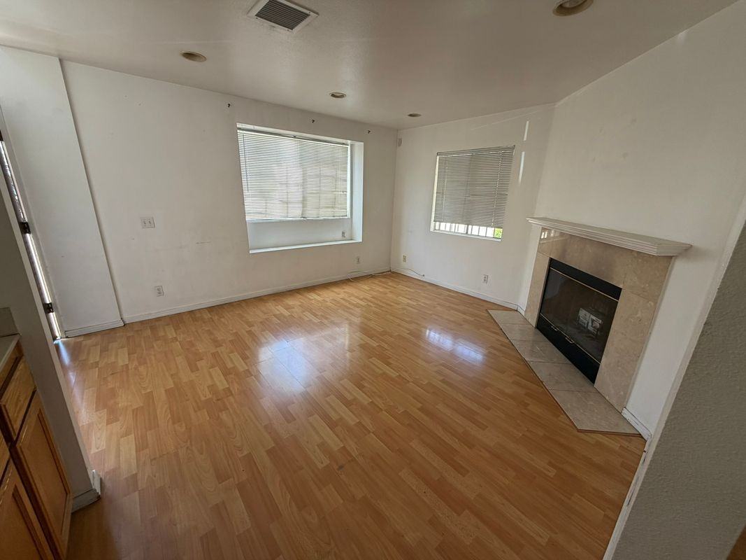 4246 La Rica Ave - Photo 4 of 12