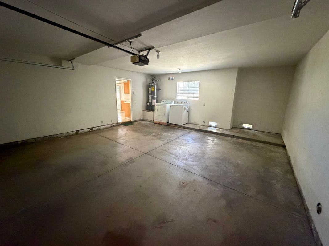 4246 La Rica Ave - Photo 7 of 12