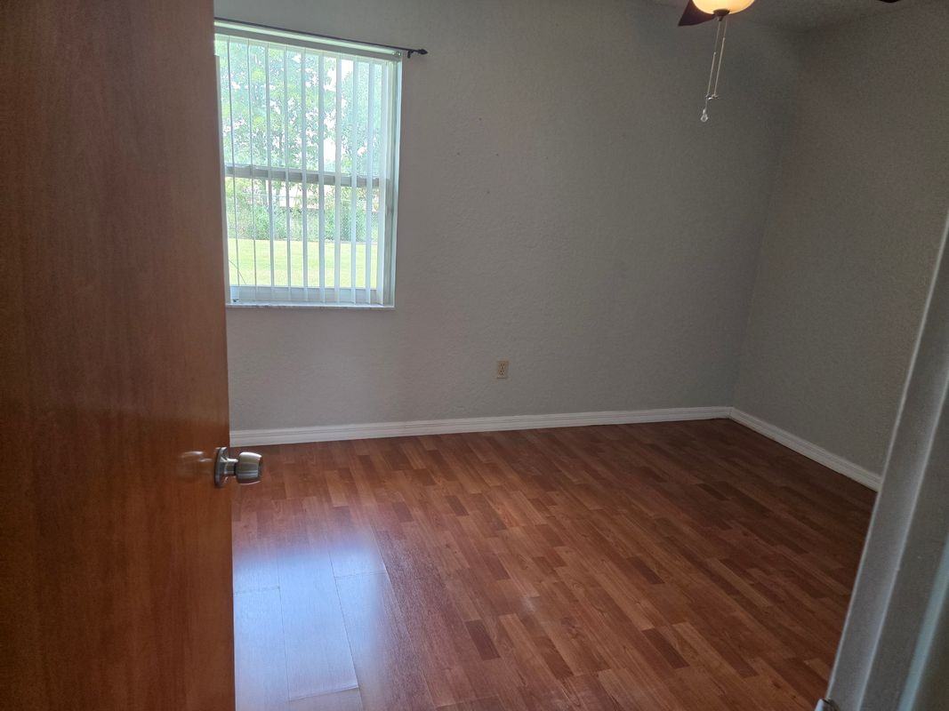 4870 Sw 147th Loop - Photo 5 of 19