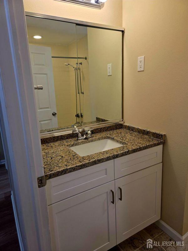526 Terry Ln - Photo 6 of 13