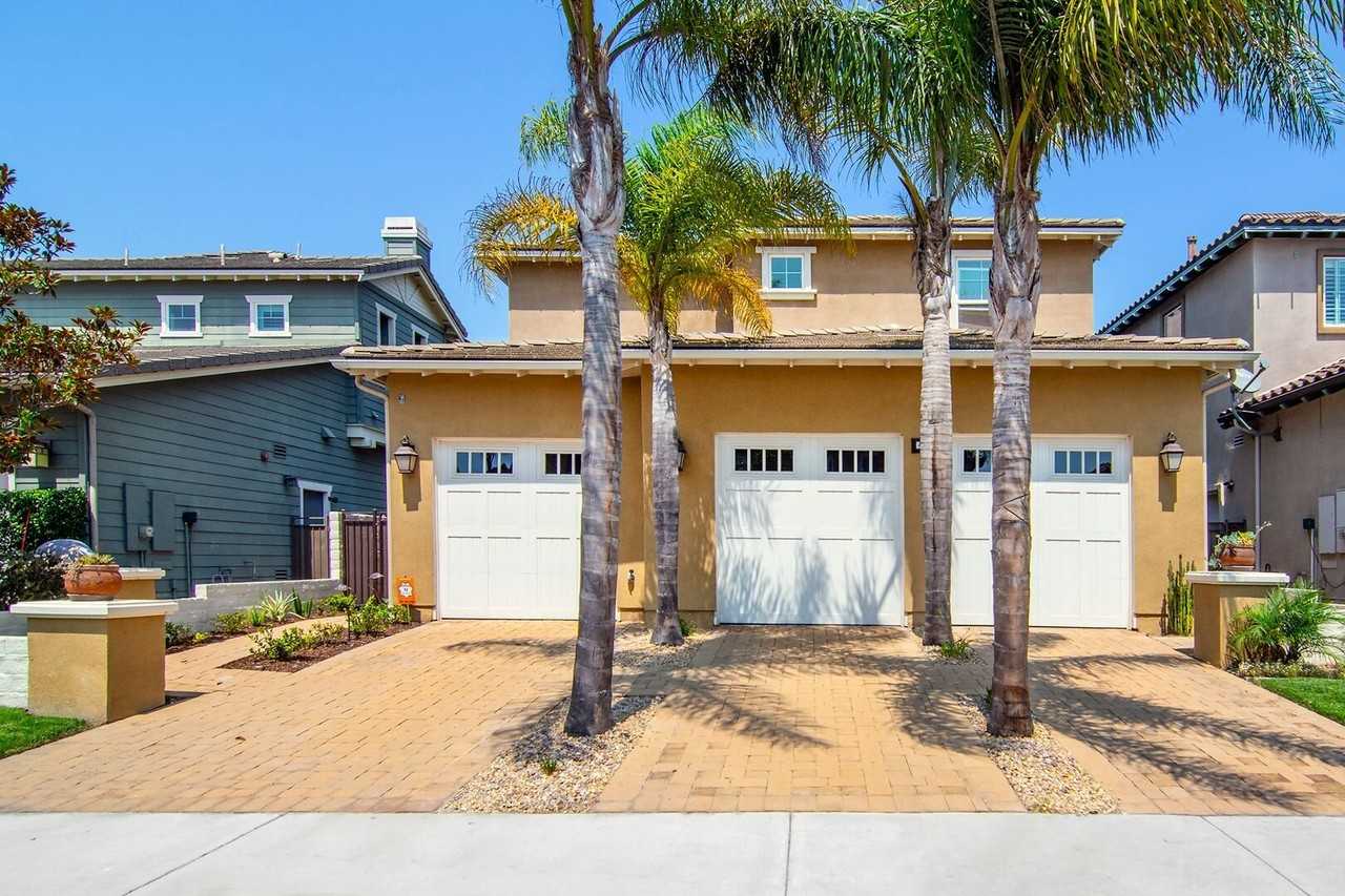 4011 Adriatic St - Photo 2 of 31