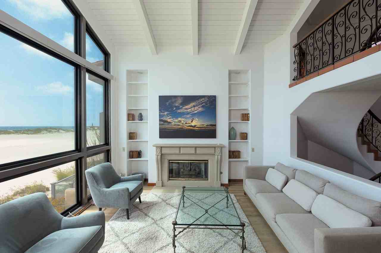 3265 Ocean Dr - Photo 4 of 50