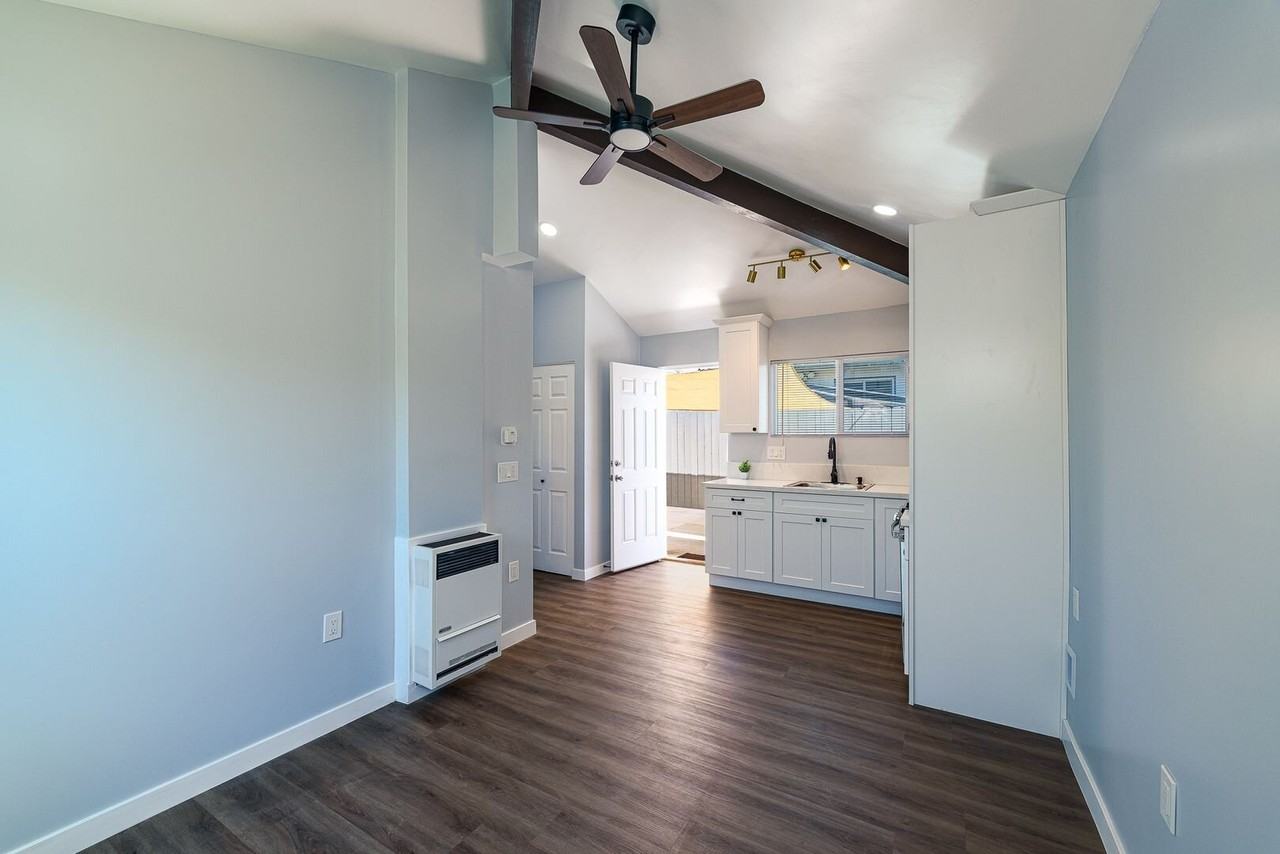 502 E Hemlock St - Photo 2 of 16