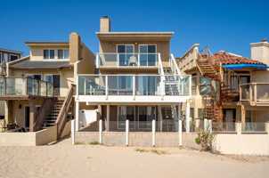 featured image of 305 Ocean Dr