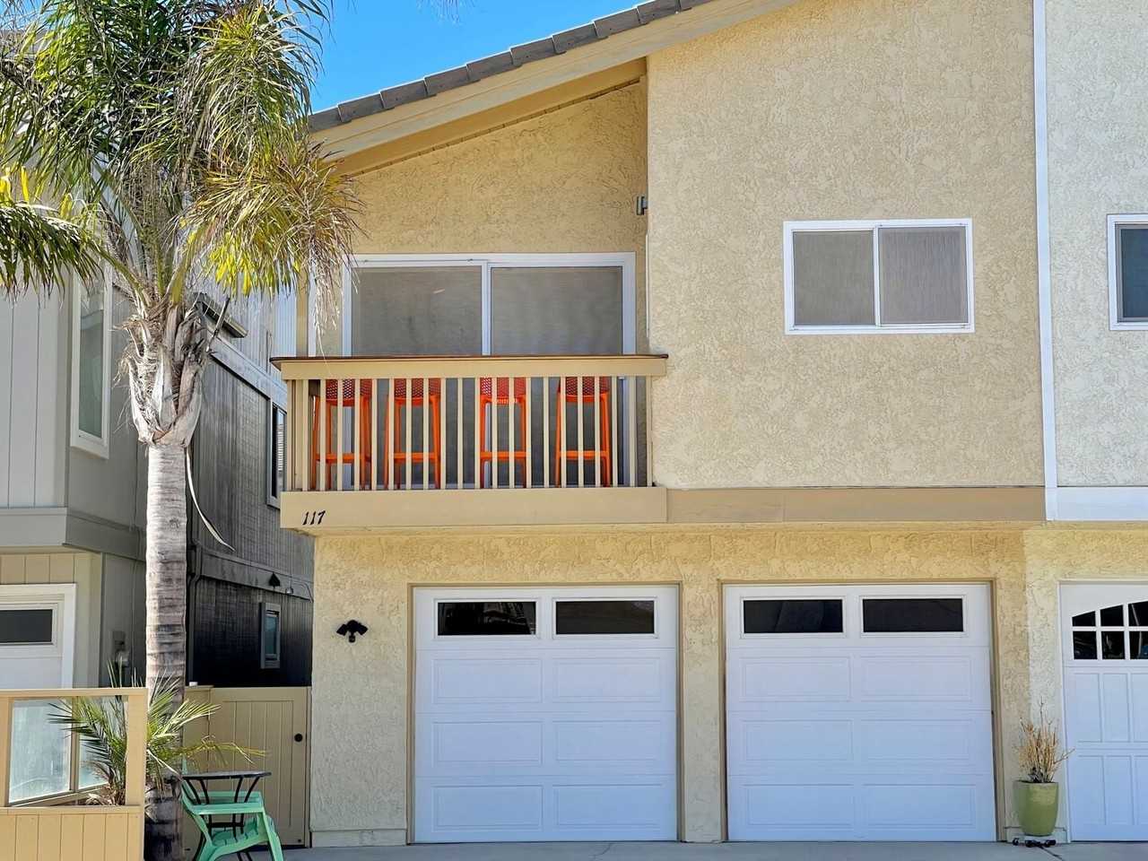 117 La Brea St - Photo 2 of 36