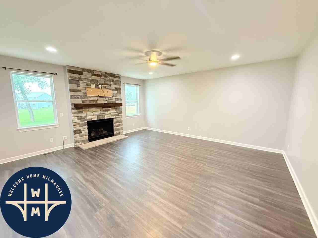 N56W24131 Sussex Preserve Blvd - Photo 7 of 36