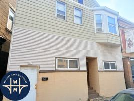 featured image of 2645 S Kinnickinnic Ave #1