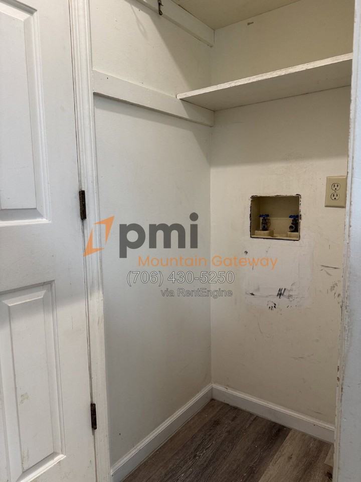 82 Primrose Dr #A - Photo 6 of 15