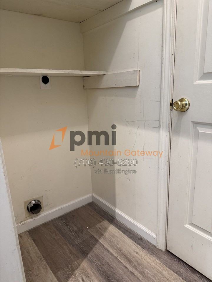 82 Primrose Dr #A - Photo 7 of 15