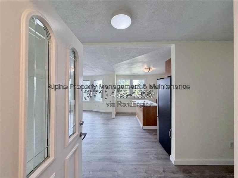 5904 N Interstate Ave - Photo 2 of 40