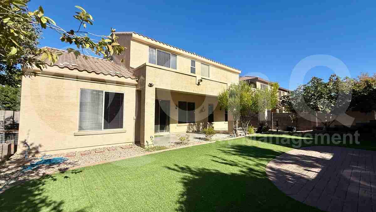 6921 W Dale Ln - Photo 6 of 50
