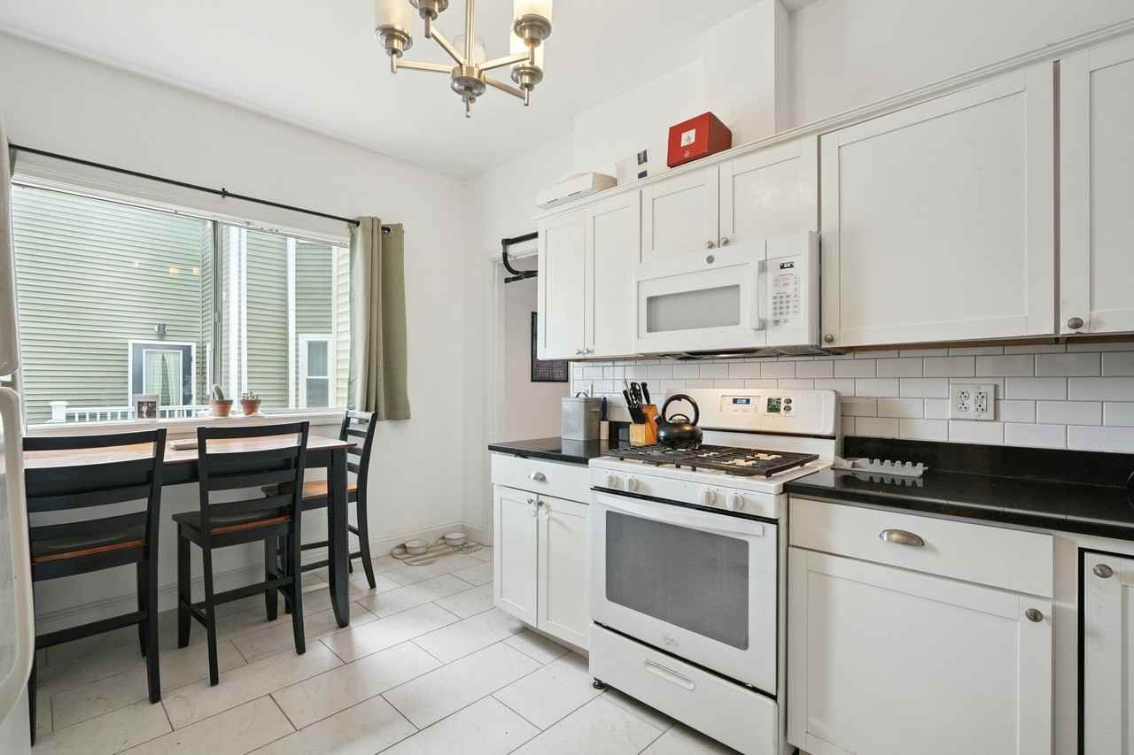 67 Concord Ave #1 - Photo 4 of 16
