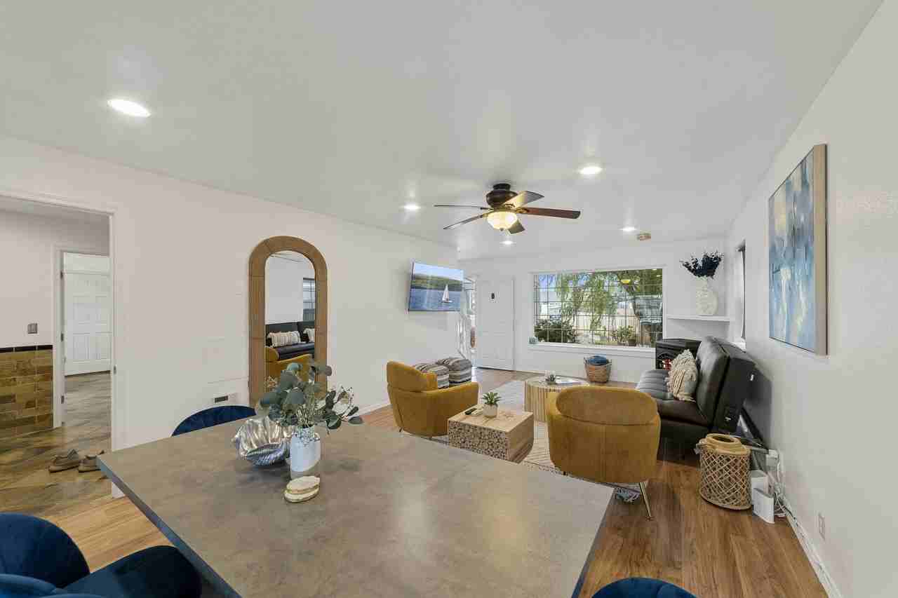 4132 Matia Dr - Photo 6 of 39