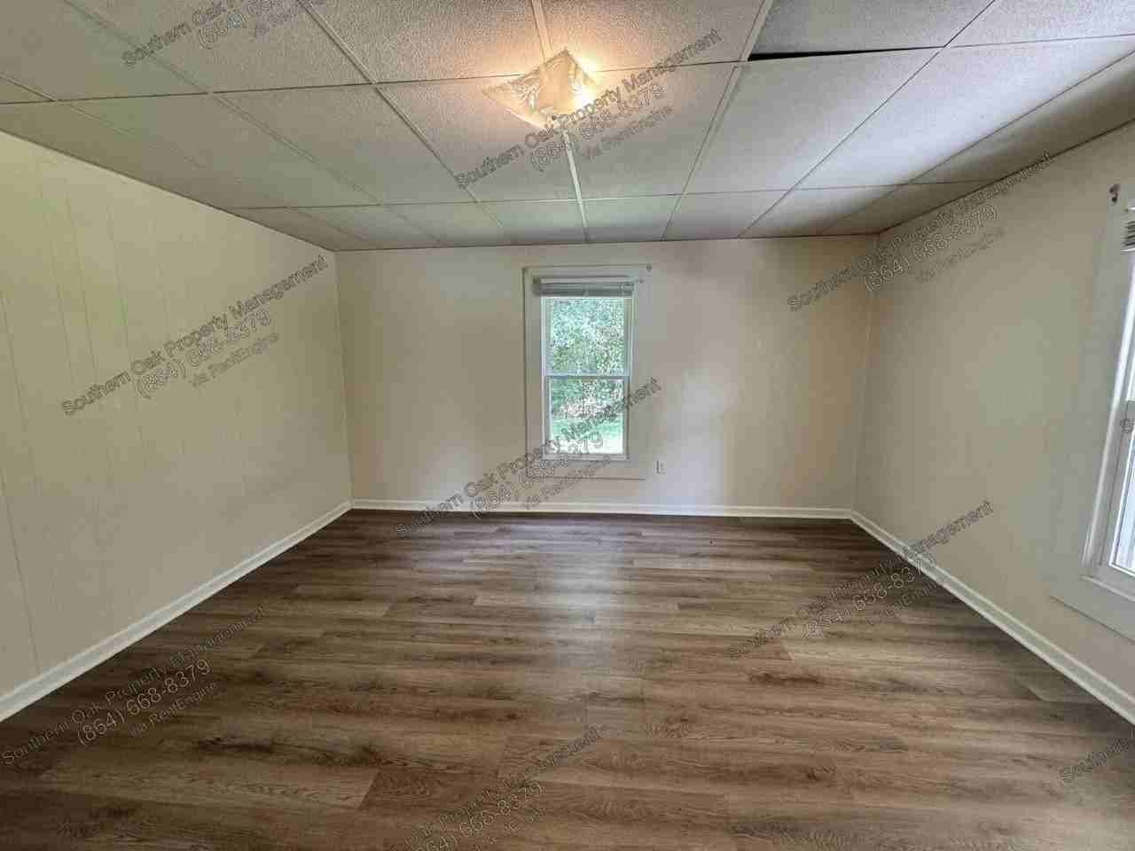 126 Park Ave - Photo 7 of 21