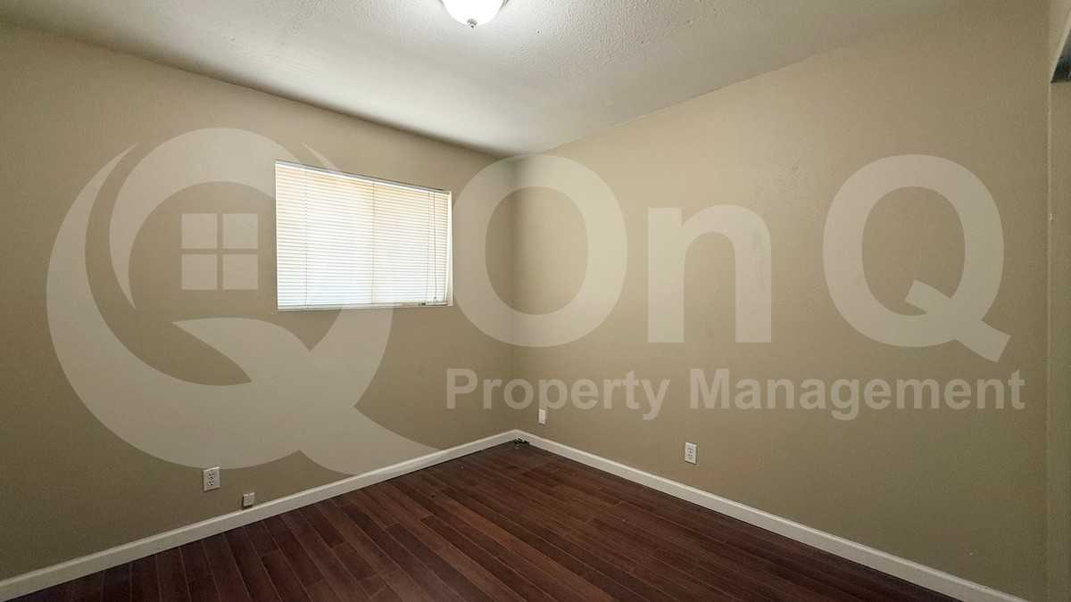 1505 N Alma School Rd #2 - Photo 6 of 10