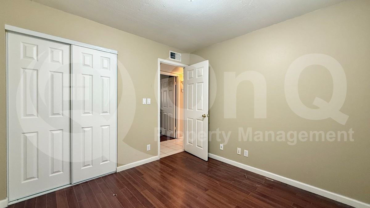 1505 N Alma School Rd #2 - Photo 7 of 10