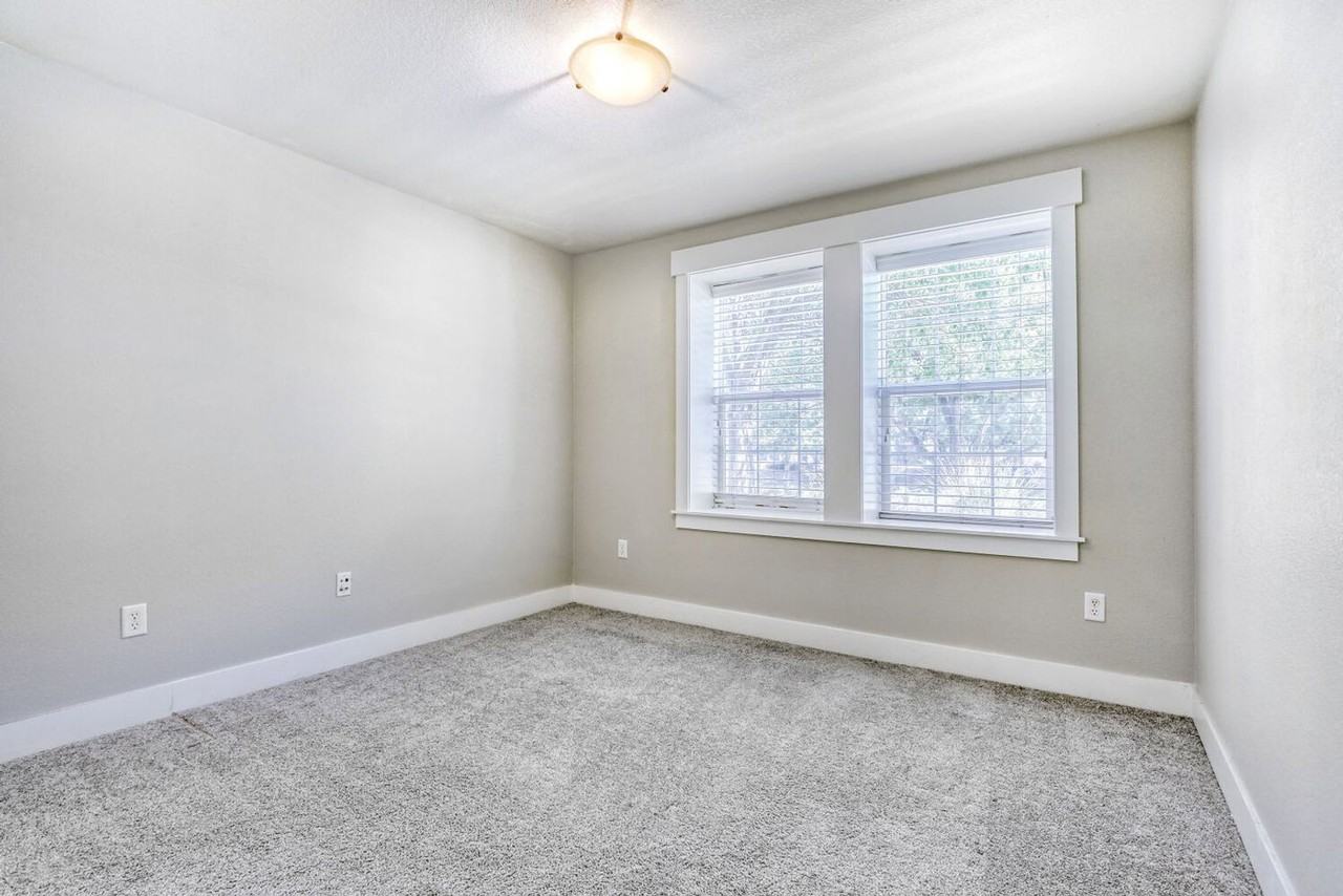 3381 N Xenia St - Photo 7 of 12