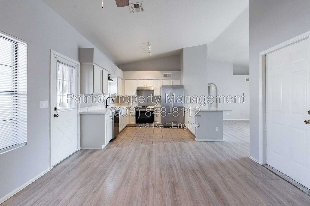 17148 E Salida Dr #1 - Photo 5 of 31
