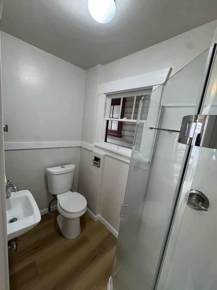 214 W 3rd St #1-2 - Photo 4 of 6