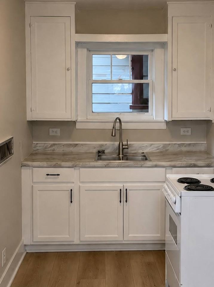 214 W 3rd St #1-2 - Photo 6 of 6