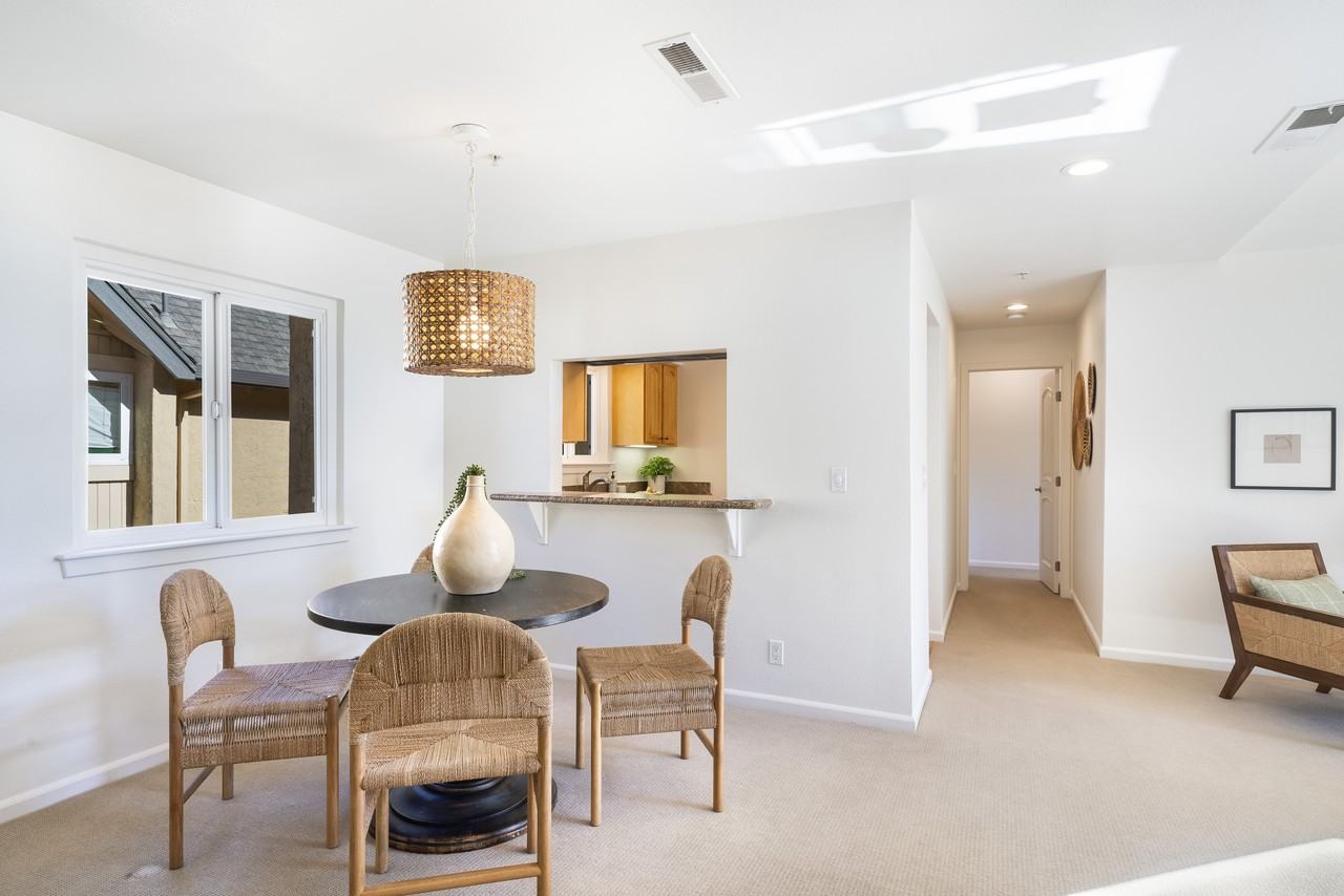 204 Foss Creek Cir #B - Photo 7 of 22
