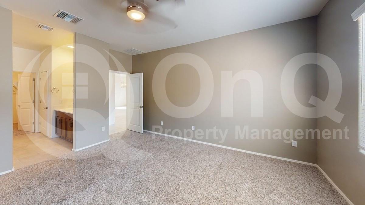 6923 W Hedge Rose Dr - Photo 6 of 22