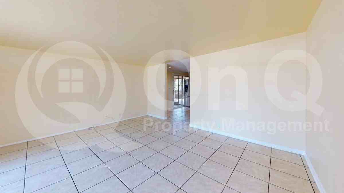 7401 E Calle Cuernavaca - Photo 4 of 11