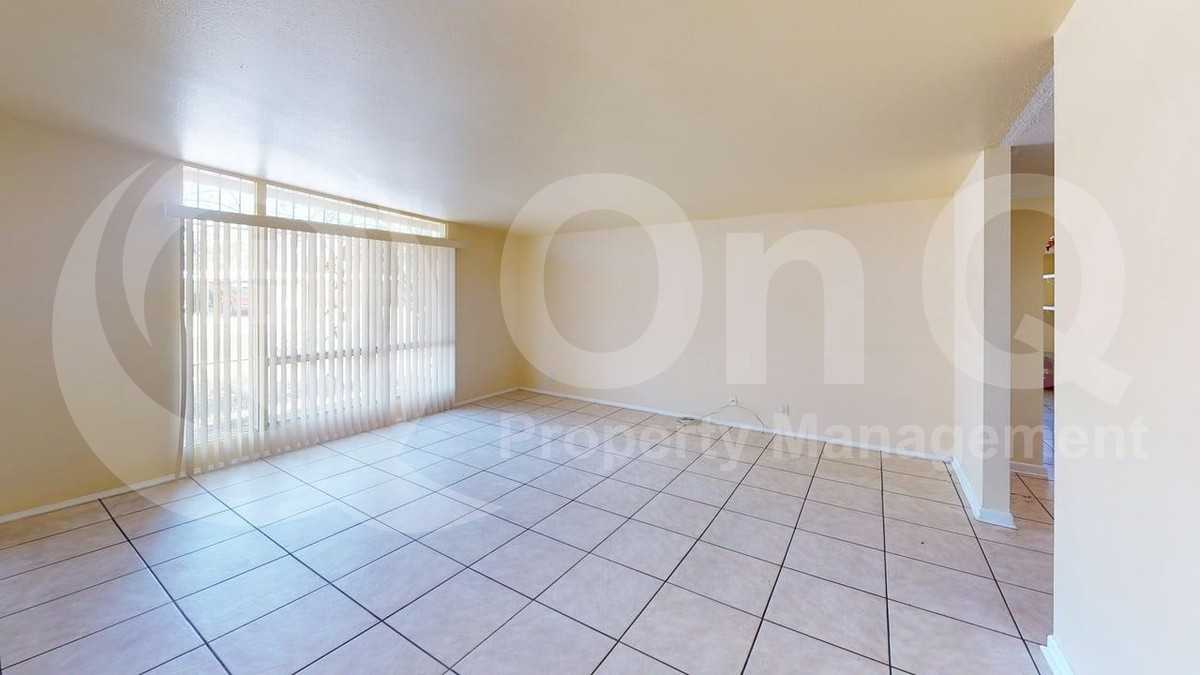 7401 E Calle Cuernavaca - Photo 5 of 11