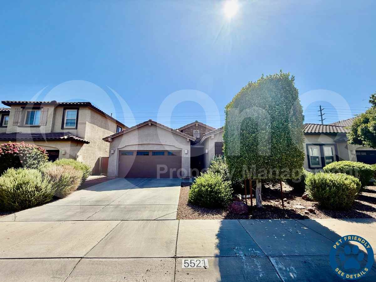 5521 S Joshua Tree Ln - Photo 2 of 30