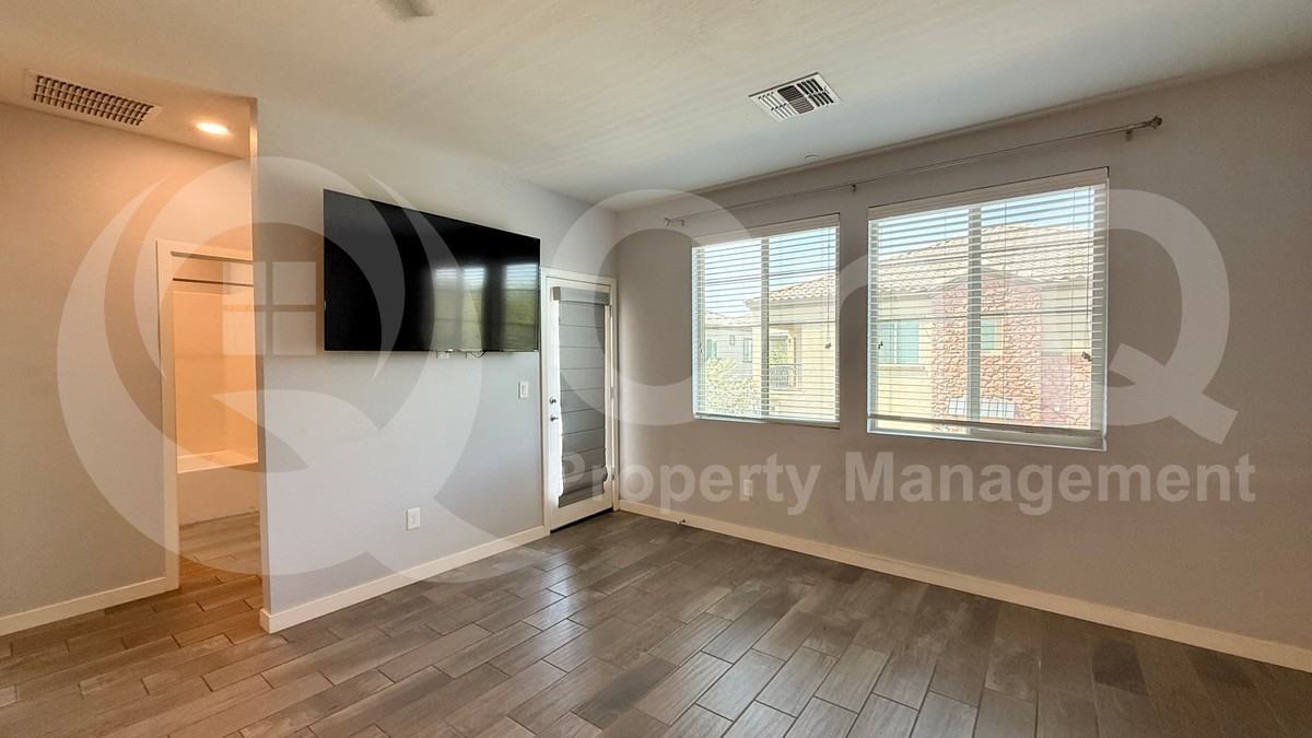 1873 E Frye Rd #101 - Photo 2 of 13