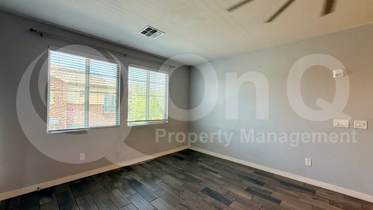 1873 E Frye Rd #101 - Photo 3 of 13