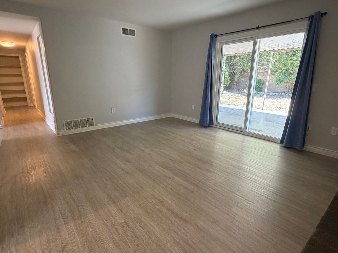 10774 Mercer Ave - Photo 5 of 12